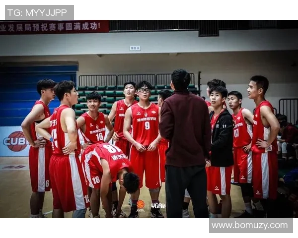 成都篮球队荣登篮球意识排行榜第三名展现出色团队配合与战术智慧 成都篮球队荣登篮球意识排行榜第三名展现出色团队配合与战术智慧