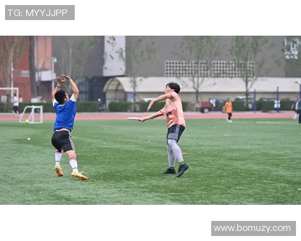 广州飞盘队与北京飞盘队赛后分析意识碰撞的深度探讨 广州飞盘队与北京飞盘队赛后分析意识碰撞的深度探讨