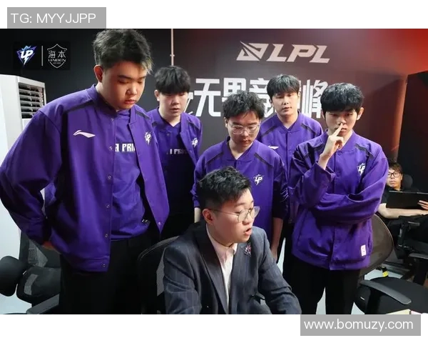 对话周军:回顾英雄联盟职业生涯的辉煌与挑战 对话周军:回顾英雄联盟职业生涯的辉煌与挑战