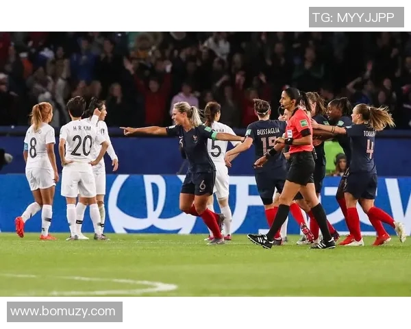 法国女足与韩国女足的较量展现女性足球的魅力与实力对决