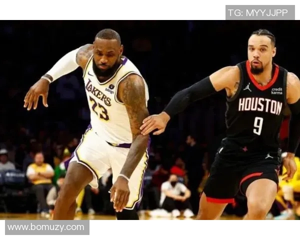 湖人快船勇士三强对决激战正酣谁将笑到最后引发球迷热议 湖人快船勇士三强对决激战正酣谁将笑到最后引发球迷热议