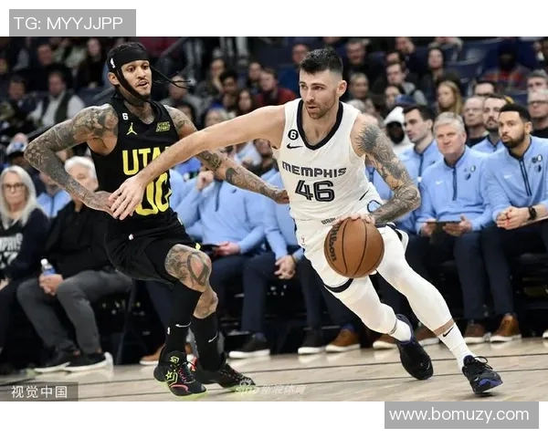 灰熊与爵士激战正酣精彩直播全程回顾与分析