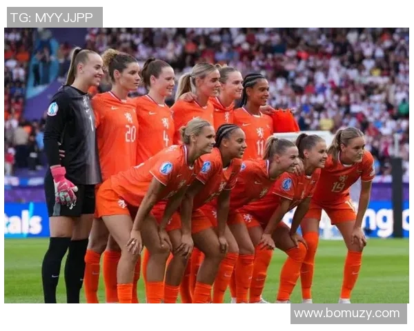 荷兰女足对阵英格兰女足比赛结果分析与精彩回顾