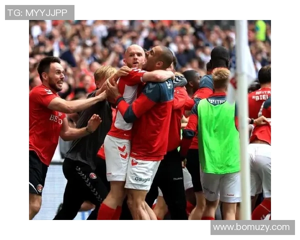 谢周三迎战布伦特福德全力争胜展现英冠精彩对决