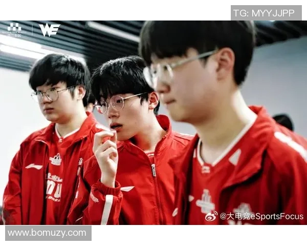 WE战队以71分稳居冠军杯积分榜首位，争夺总冠军的希望愈发强烈